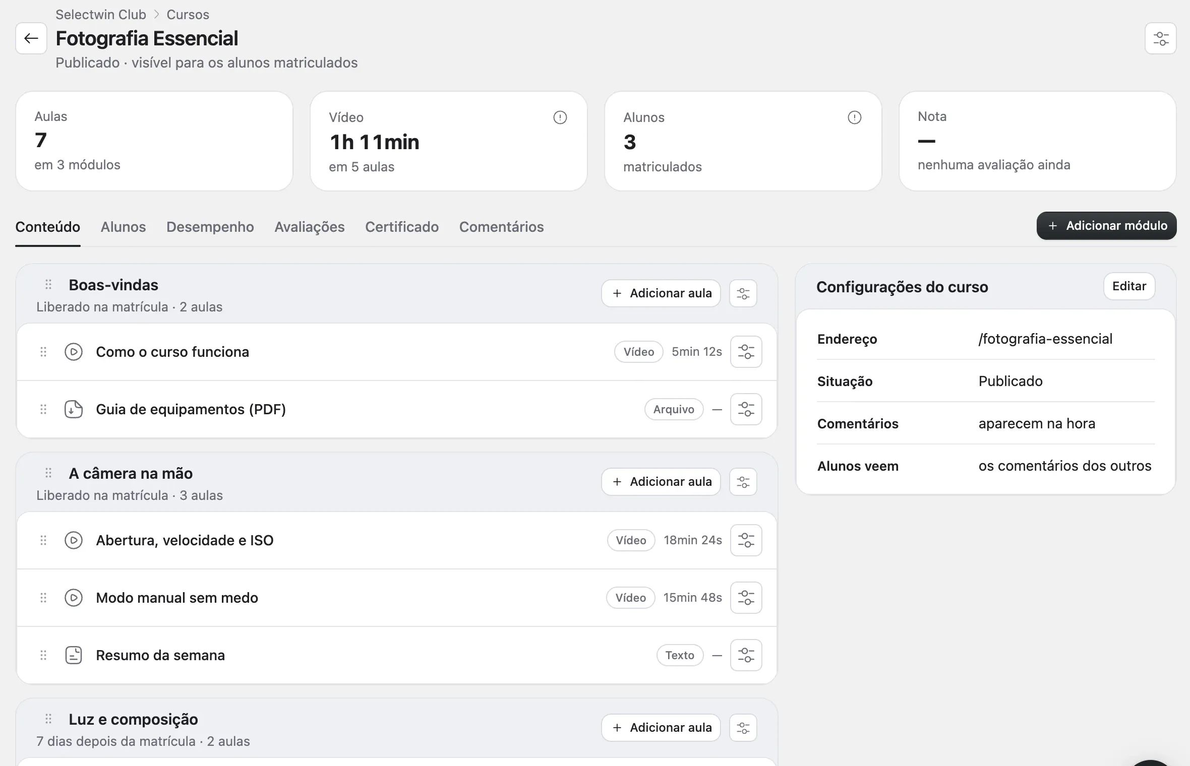 A aba Conteúdo de um curso do Selectwin Club, com os módulos, as aulas e os botões Adicionar módulo e Adicionar aula